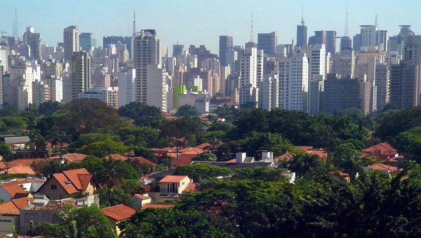 Dedetizadora na Vila